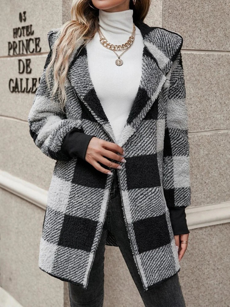 2024 Winter Thick Color-blocked Women's Cardigan Loose Ribbed Cold Resistance Plaid Sweaters Warm Plush Woman Cozy New Clothes